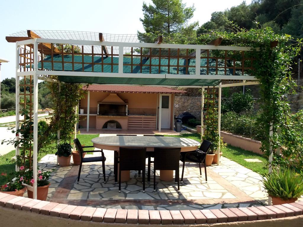 Loggos View Apartments Lixouri Esterno foto