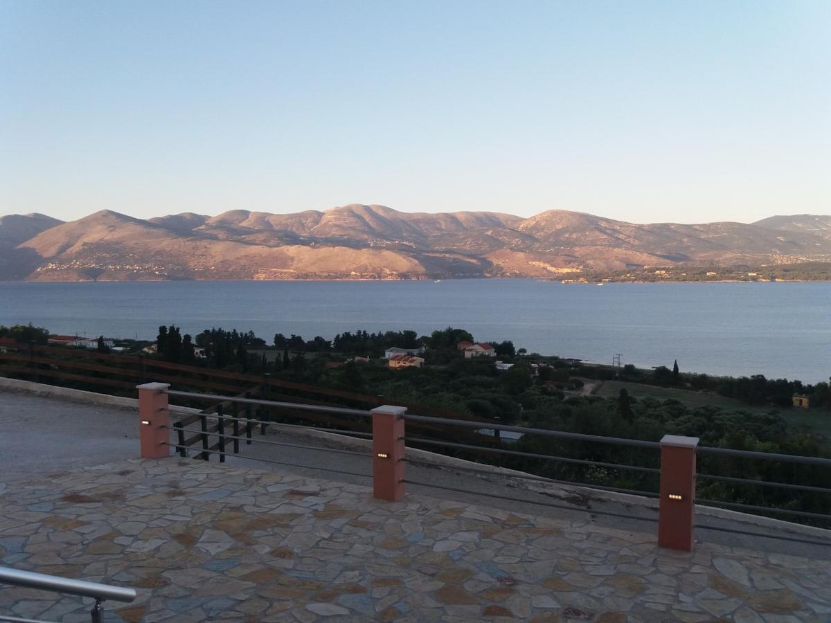 Loggos View Apartments Lixouri Esterno foto