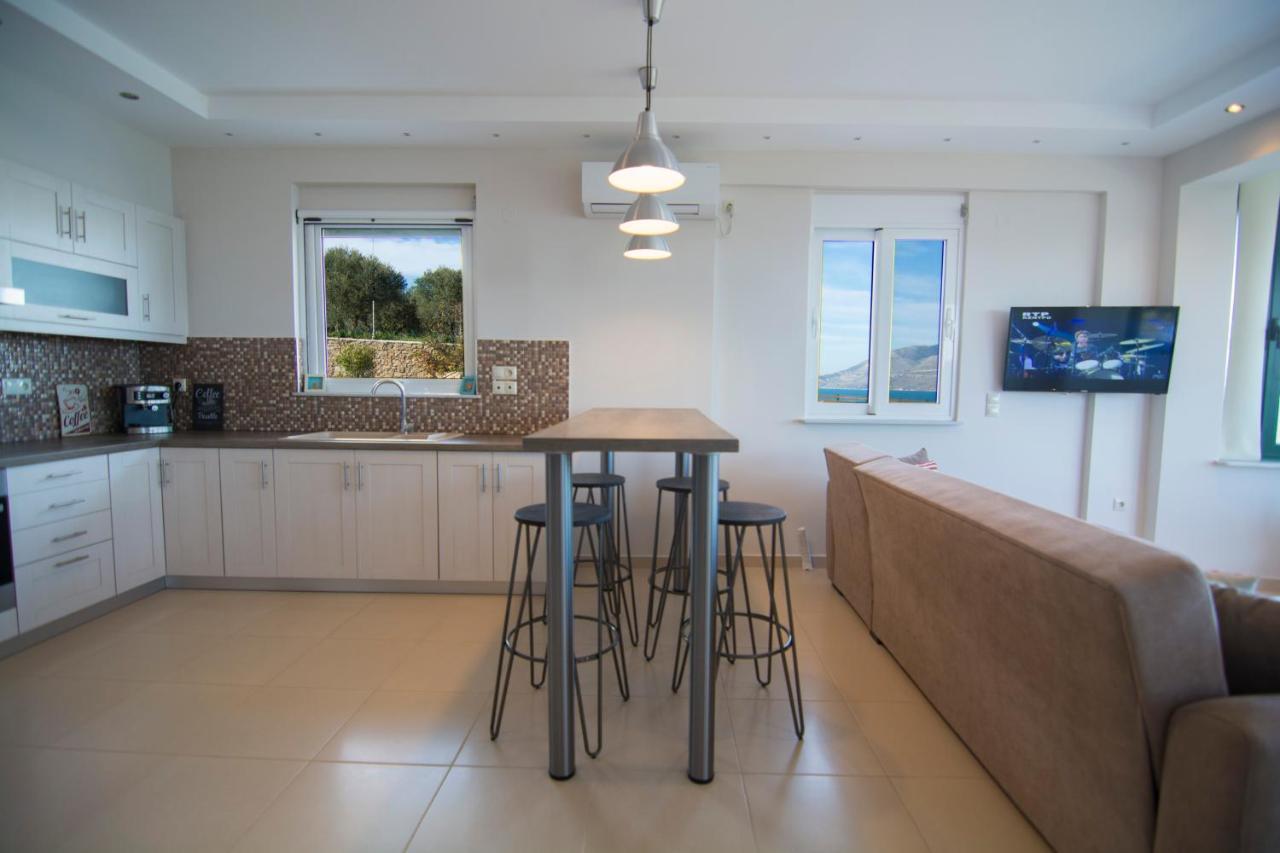 Loggos View Apartments Lixouri Esterno foto
