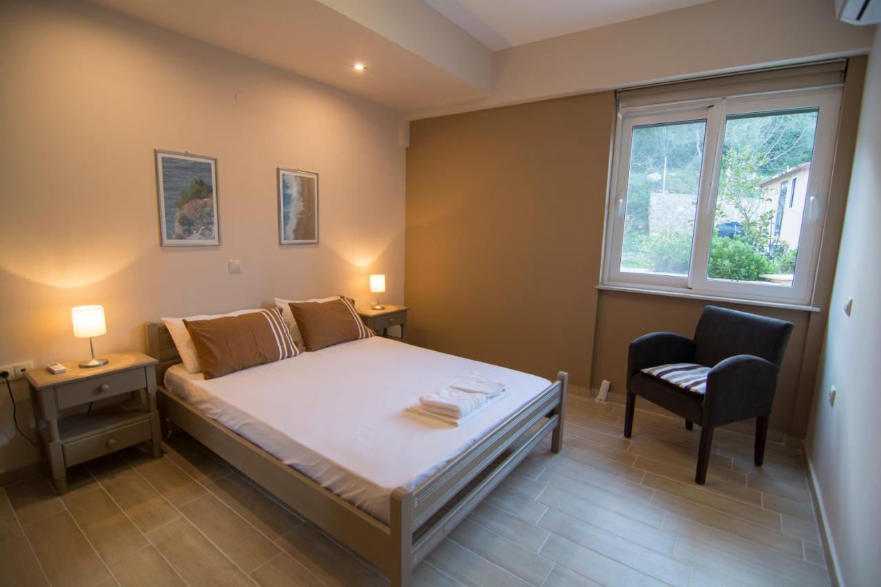 Loggos View Apartments Lixouri Esterno foto