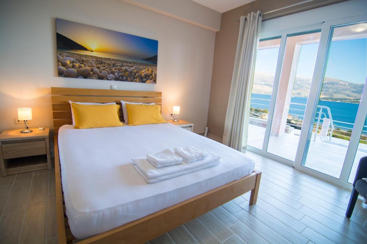 Loggos View Apartments Lixouri Esterno foto