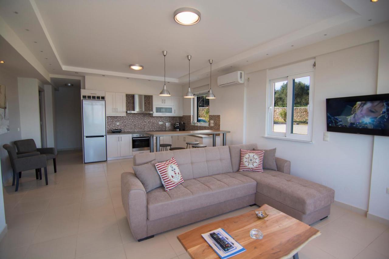 Loggos View Apartments Lixouri Esterno foto